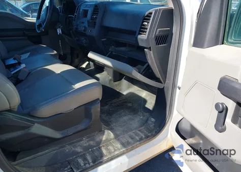 2018 Ford F-150 Xl z USA, uszkodzony, nr VIN 1FTMF1CB6JFB50003